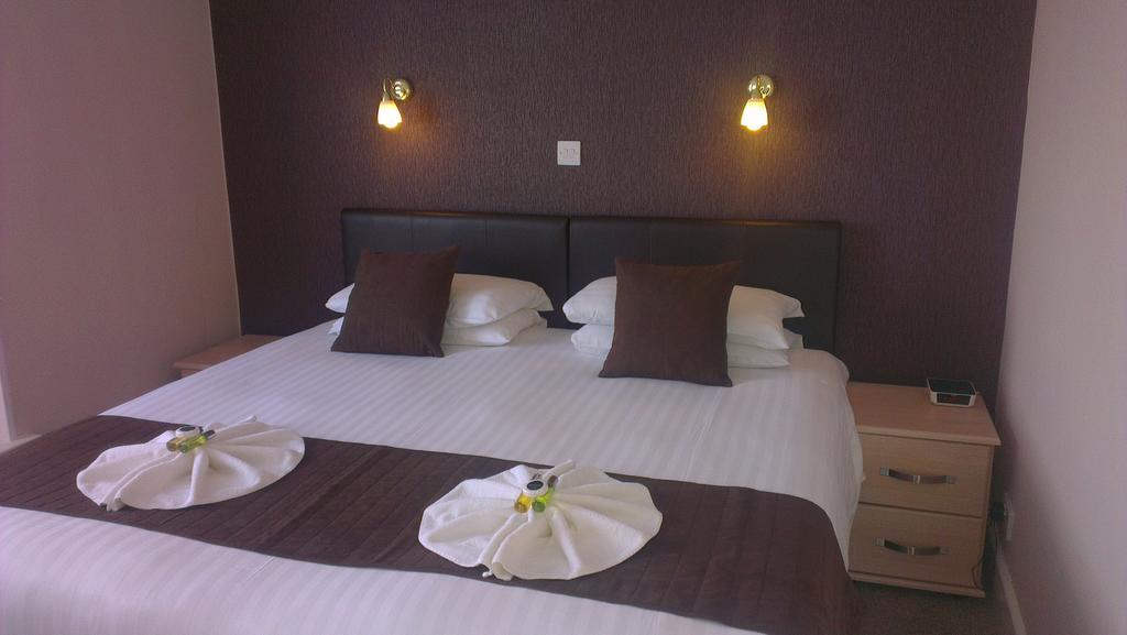 Wayside Cheer Hotel Castel Cameră foto